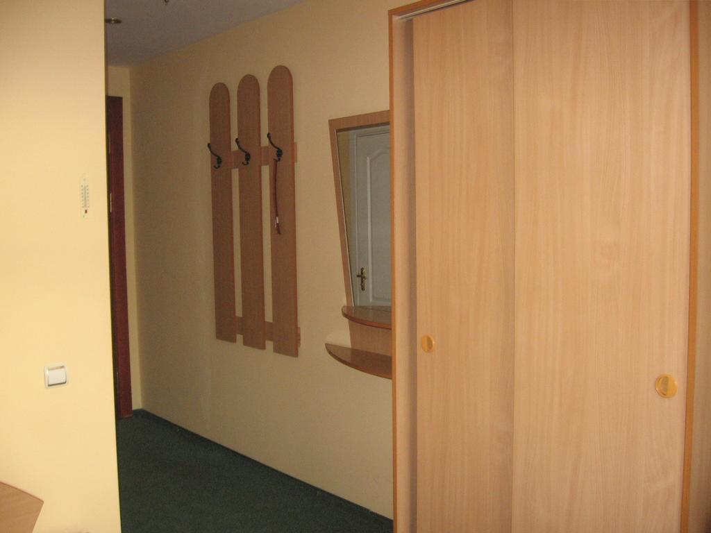 جومل Sozh Hotel الغرفة الصورة